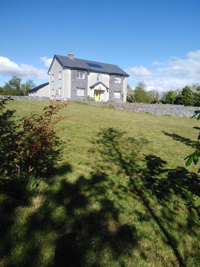 Golden Rose House Bed and Breakfast Knock  Buitenkant foto